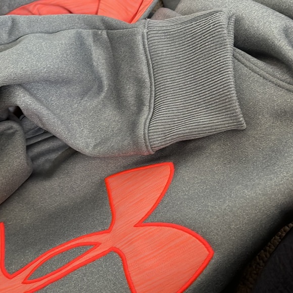 Ladies Under Armour Hoodie - Picture 5 of 5